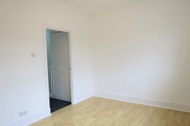 49, King Edwards Road, En3 photo 5