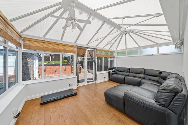 47 Ruabon Crescent, Wigan photo 4