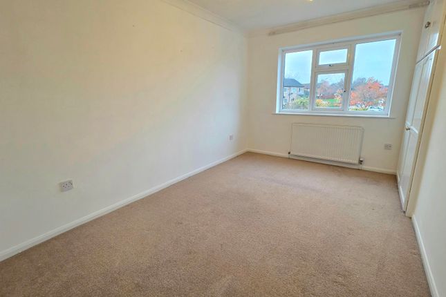 4, Larch Way, Sleaford photo 4