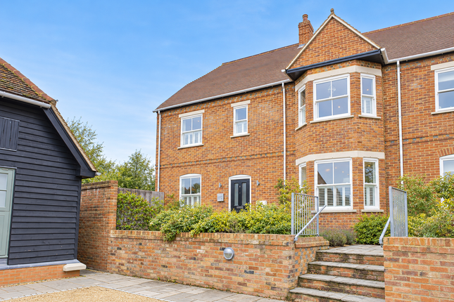 3-bed semi-detached on The Lane, Tebworth, £700,000