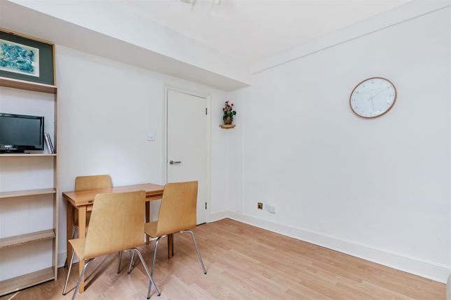 Flat for sale in Chelsea Cloisters, Sloane Avenue, Chelsea, London