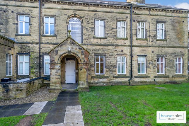 Thumbnail Flat for sale in Sinderhill Court Northowram, Halifax