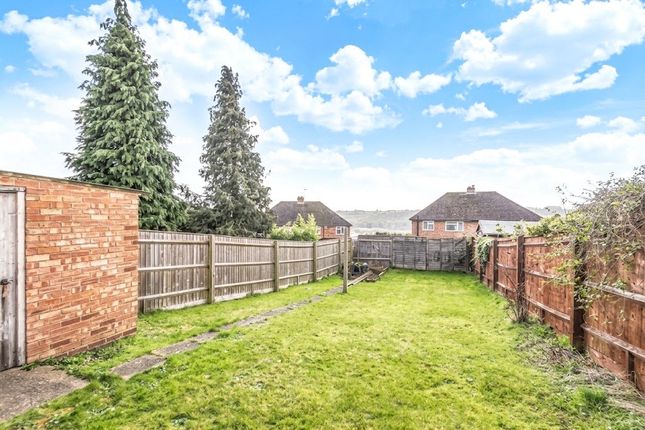 70, Hillary Road, Buckinghamshire photo 4