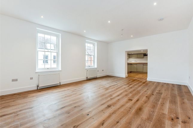 Flat 1, 70, High Street, Alton photo 4