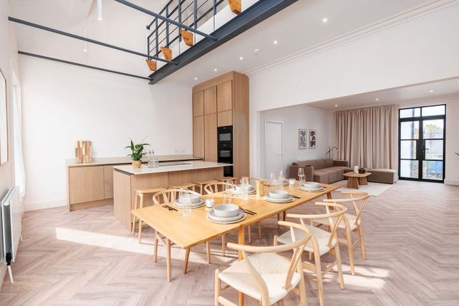 5 Bed Terraced House To Rent Henley Ave, London Sm3