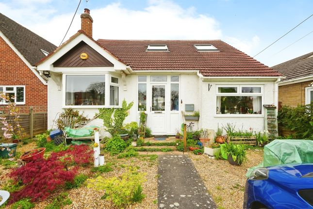 Bungalow for sale in Upper Road, Kennington, Oxford