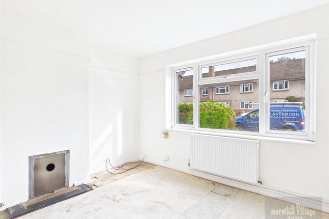 43, Grange Road, Essex photo 2