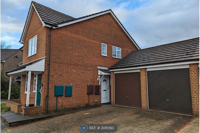Thumbnail Maisonette to rent in Durand Road, Earley, Reading