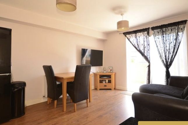 Flat 3, 323-325, Mile Oak Road, Brighton photo 4