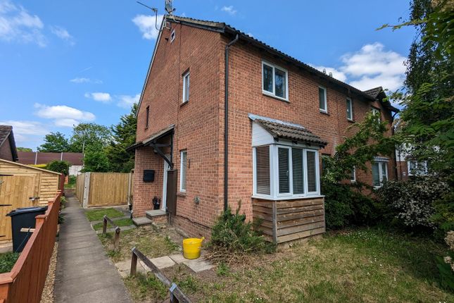 Property for sale in Caistor Close, Calcot, Reading