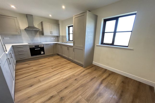 3 Buckingham Drive, Knutsford photo 2