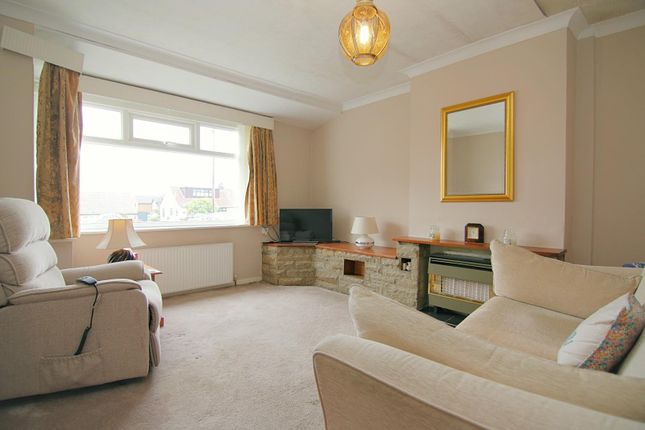 11, Glenroyd Close, Pudsey photo 4