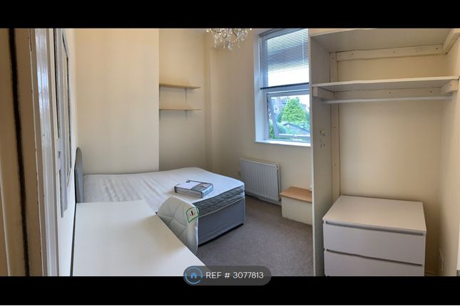 Newcastle Upon Tyne photo 5