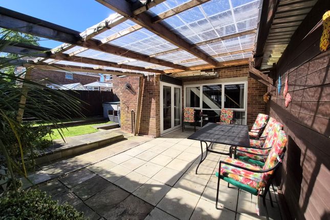15, Regency Close, Weedon photo 4