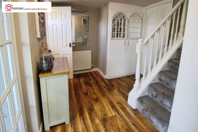 41, Wood End Way, Walsall photo 4