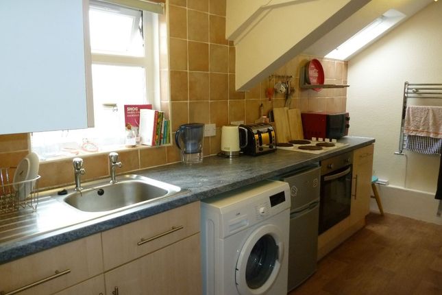 Flat to rent in St. Johns Road, Exeter