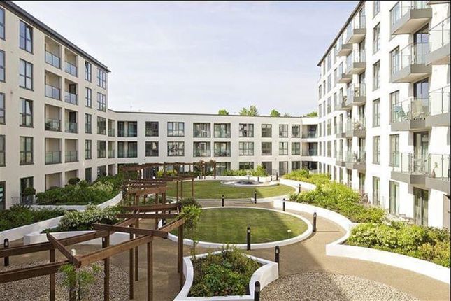 2-bed flat on 20.1, St Williams Court, London, £700,000