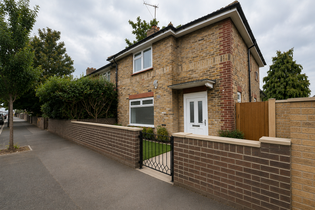 3-bed house on 173, London, £2,350/mo