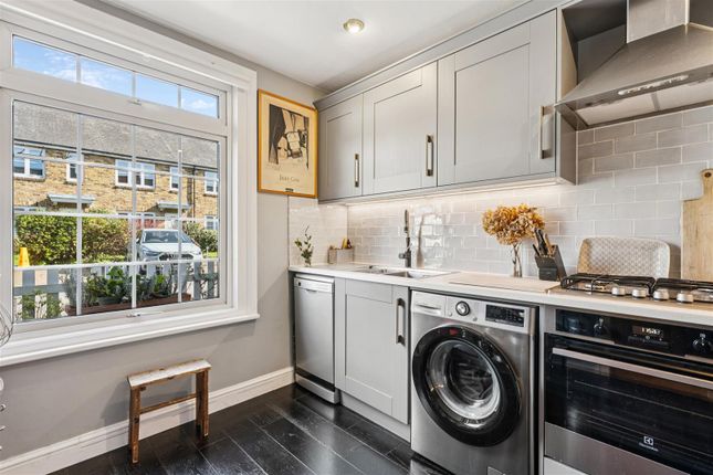 36, British Grove South, London photo 5