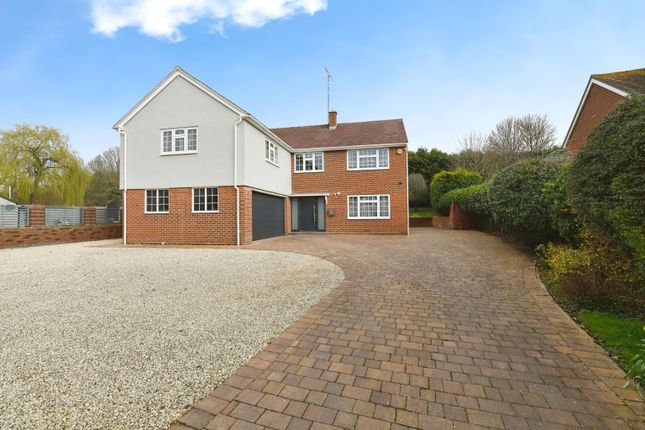 Thumbnail Detached house for sale in Brook Farm Close, Halstead, Essex