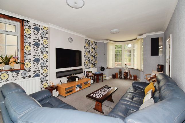 14, Station Road, Leicester photo 4
