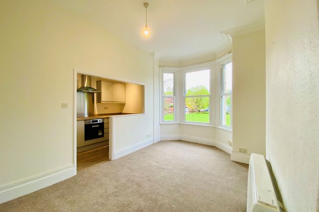 Flat for sale in Queens Crescent, Exeter