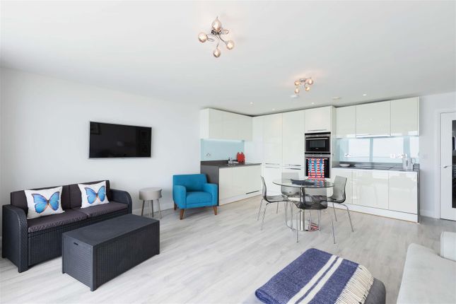 Flat 23, Beach Residences, Marine Parade, Worthing photo 4
