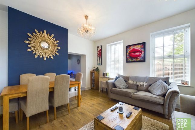 2, Warfield Chase, Warfield photo 2