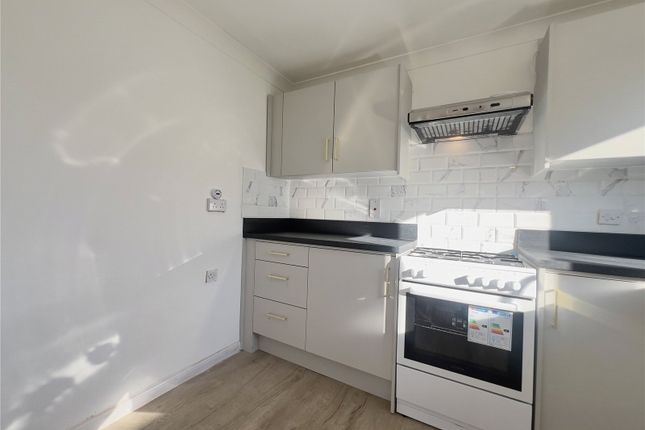 56, Saltersgate, Cambridgeshire photo 4