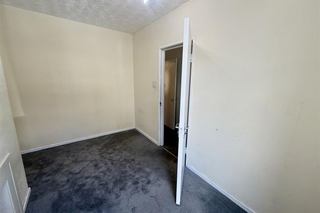 56, Carter Road, Wolverhampton photo 2