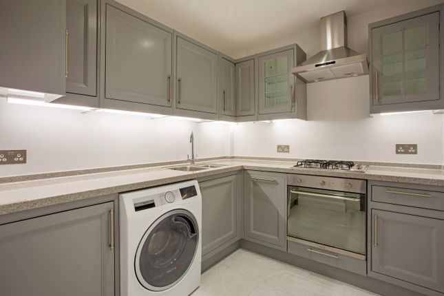 Flat for sale in Deanery Road, Godalming