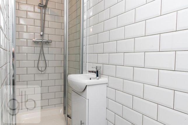 Room 1, 30, Winchester Street, Coventry photo 3