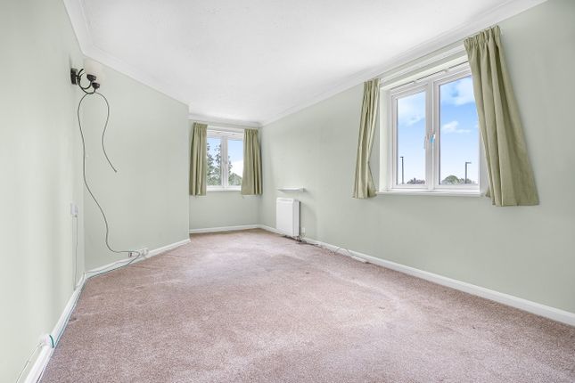 Felbridge Court, High Street, Feltham photo 4