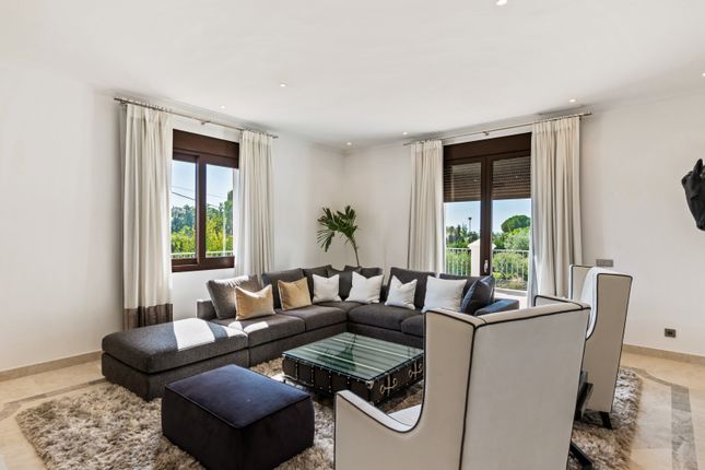 Villa for sale in Valle Del Sol, Marbella, Malaga, Spain