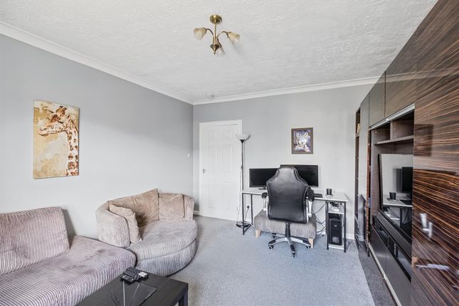 79, Hillside Crescent, Hamilton photo 4