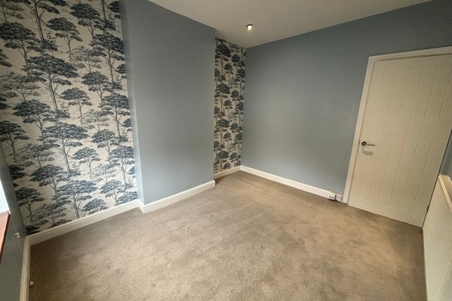 Property to rent in Long Acre, Kidderminster