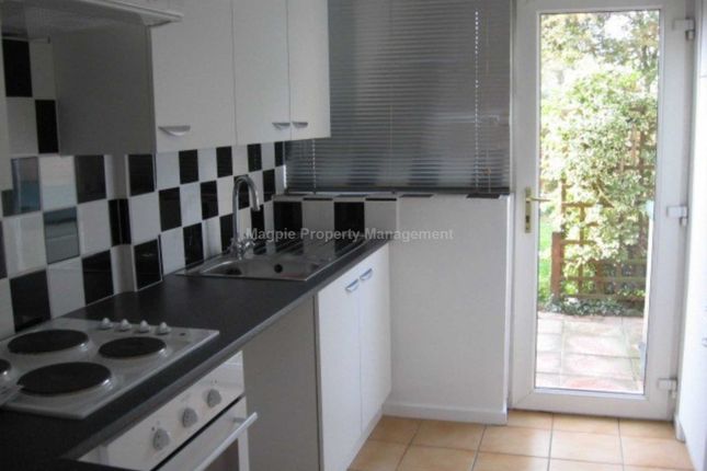 9, Coldhams Crescent, Huntingdon photo 4