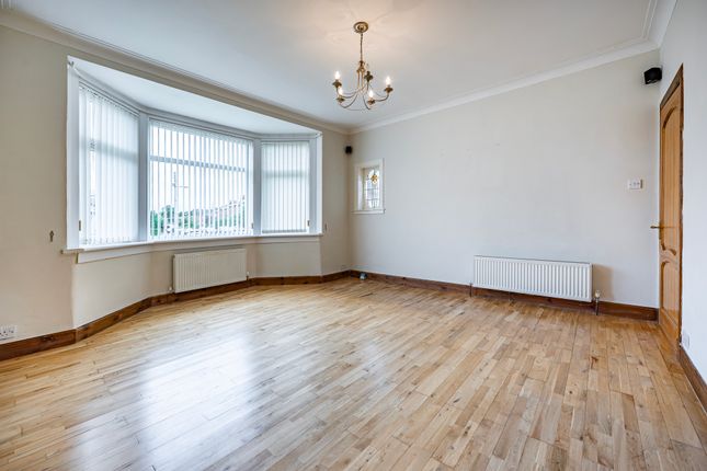 2 Hillend Road, Burnside, Glasgow photo 5