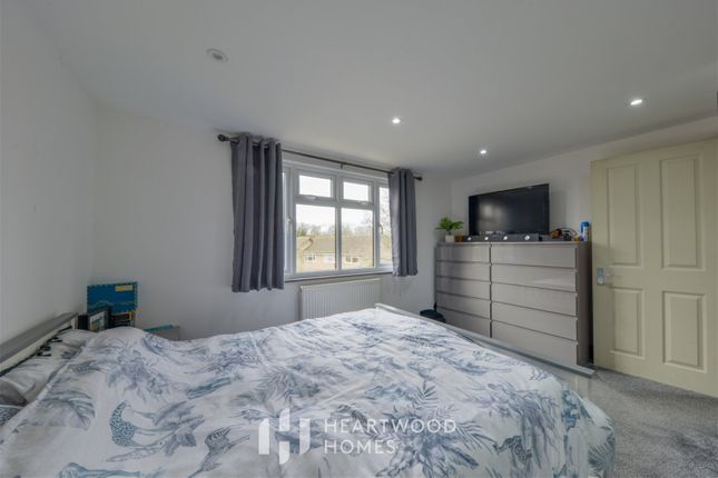 End terrace house for sale in Newgate Close, St. Albans