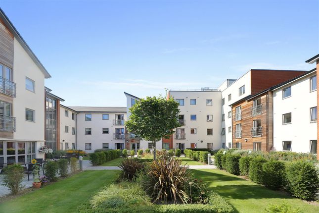59 Kings Place, Fleet Road, Fleet photo 2