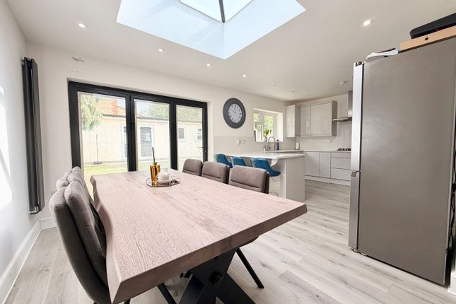 35, GRESHAM DRIVE, CHADWELL HEATH, ESSEX photo 5