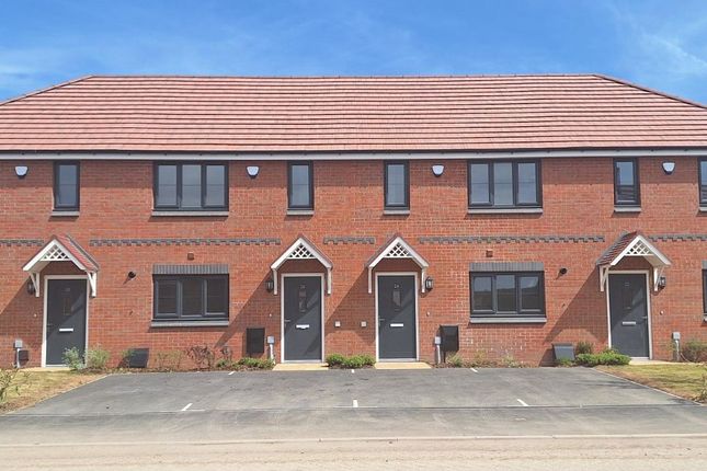 3 Bed Mid Terrace