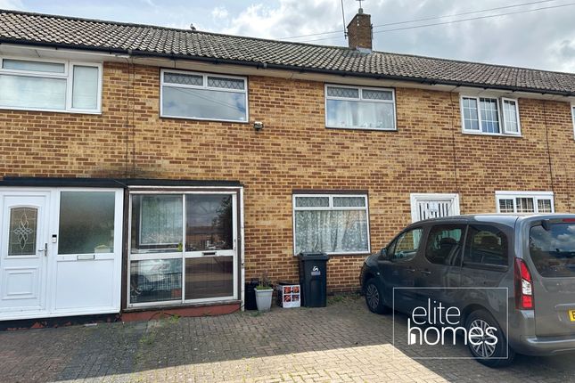 Thumbnail Terraced house for sale in Wavell Close, Waltham Cross