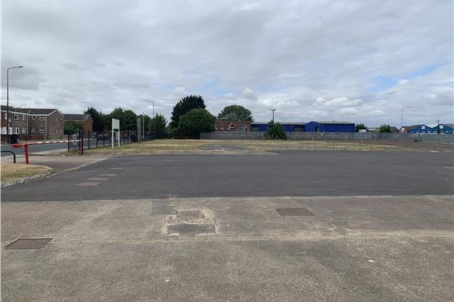 Land to let in Surplus Showroom Premises, Corporation Road, West Marsh Industrial Estate, Grimsby, North East Lincolnshire