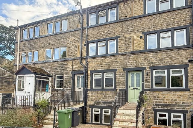 3, Scotgate Road, Holmfirth photo 2