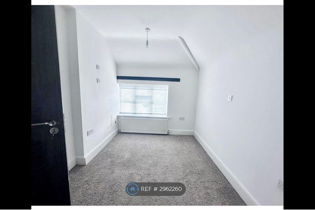 Spearing Road, High Wycombe photo 3