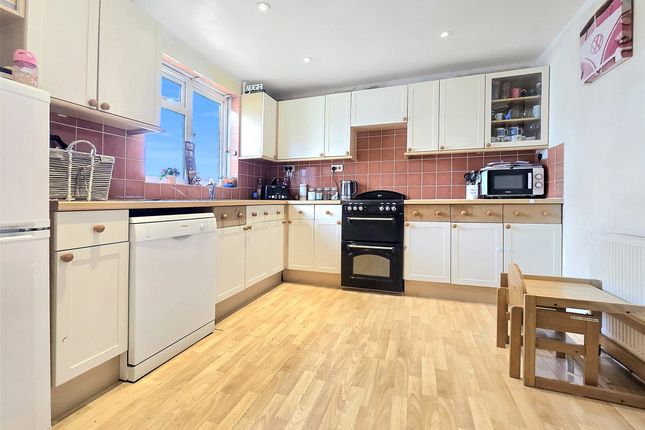 4 St. Peters Road, Stratton Bude Cornwall, Bude photo 3