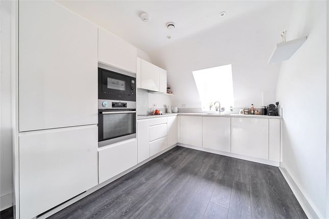 Flat for sale in Ash Tree Close, Orpington