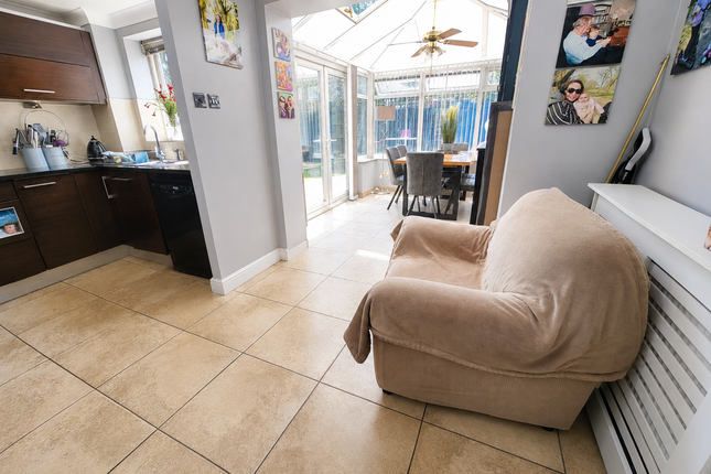 4, Aspen Close, Great Blakenham, Ipswich, Suffolk, IP6 photo 4