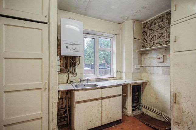 70, Mayfield Close, London photo 4